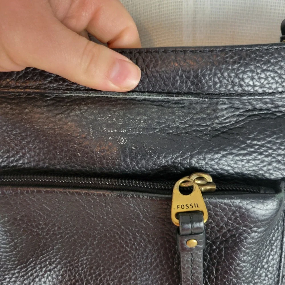 Vintage Fossil Leather Crossbody Bag and‎ Matching Wallet Black